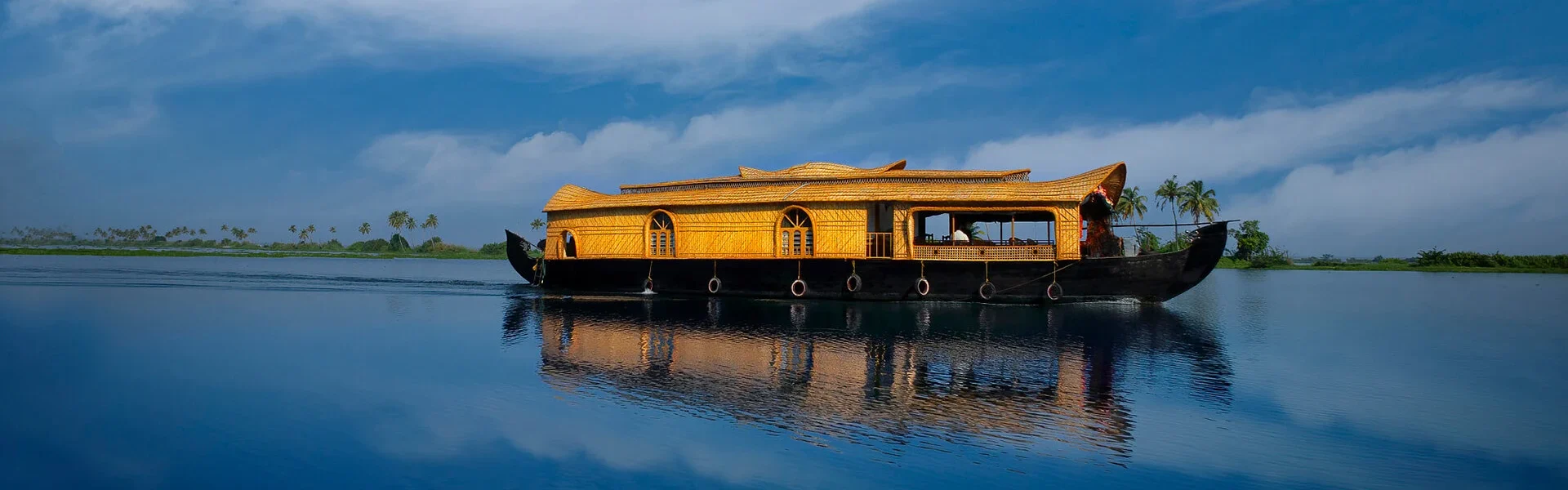 Luxury-House-Boat-Kerala-3-2